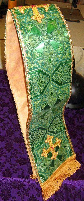 Solemn High Mass Vestments in Green with bullion embroideries: additional photos
